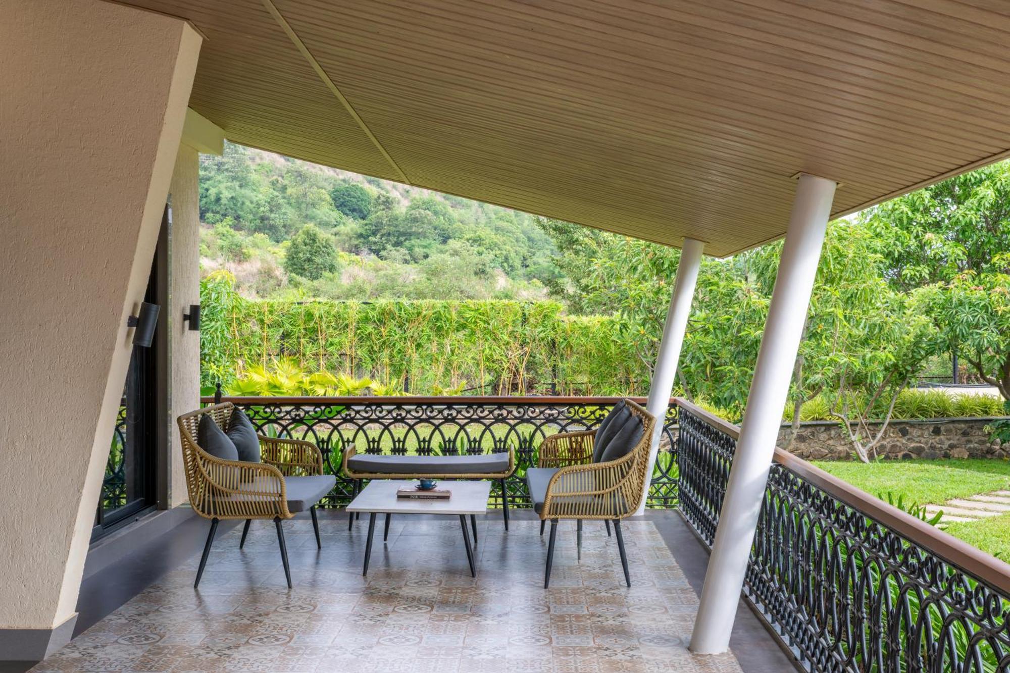 Hotel Energise Soul Retreat Trimbakeshwar Nashik Esterno foto